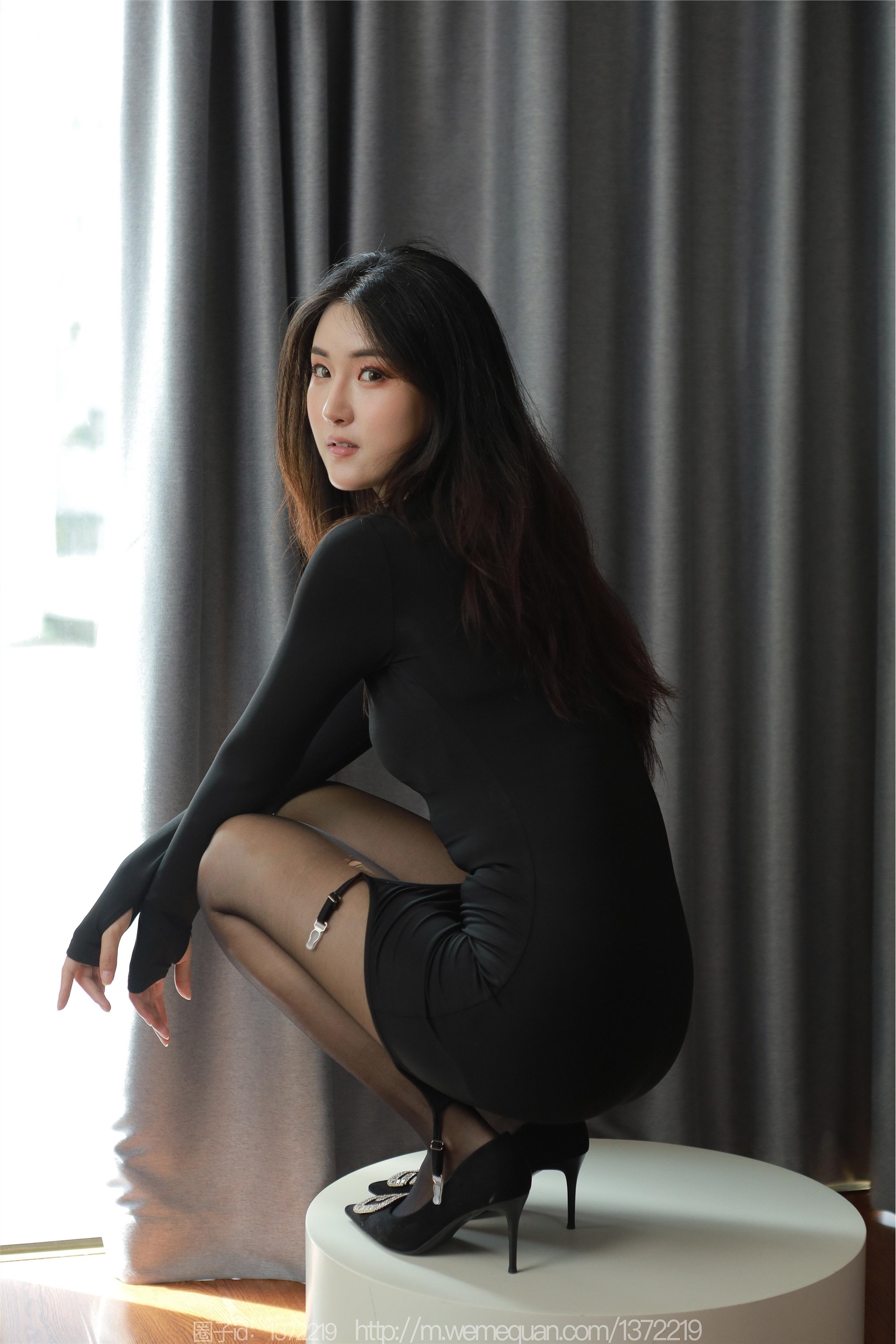 IESS异思趣向  2023.09.13 丝享家 1532 小宝《黑色吊带袜》